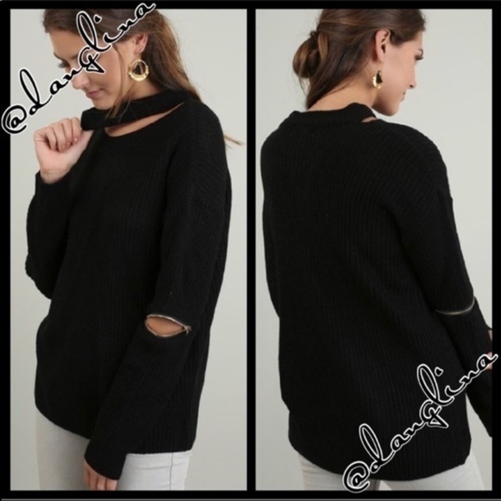 Thick knit choker neckline oversized sweater